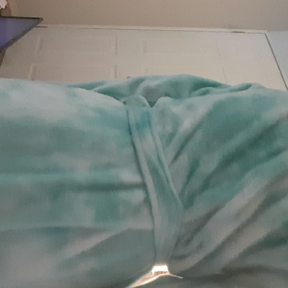 Bathrobe - Picture 2 of 2